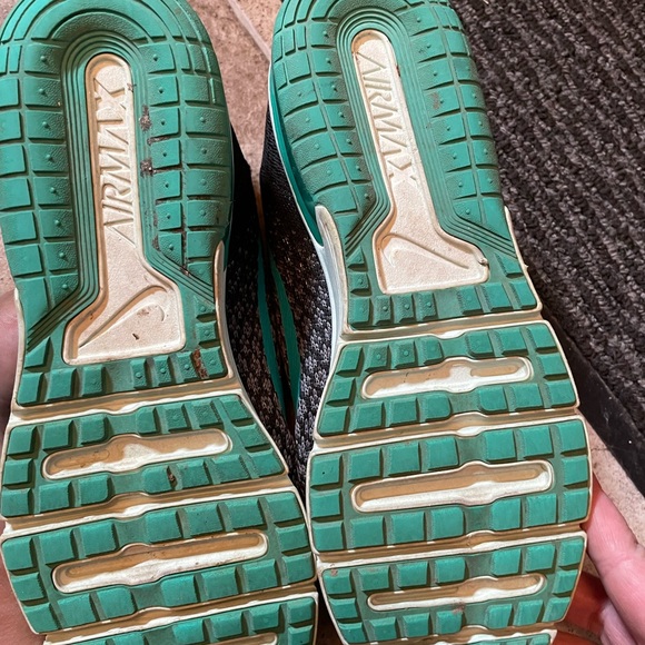 Nike Air Max - Picture 3 of 4